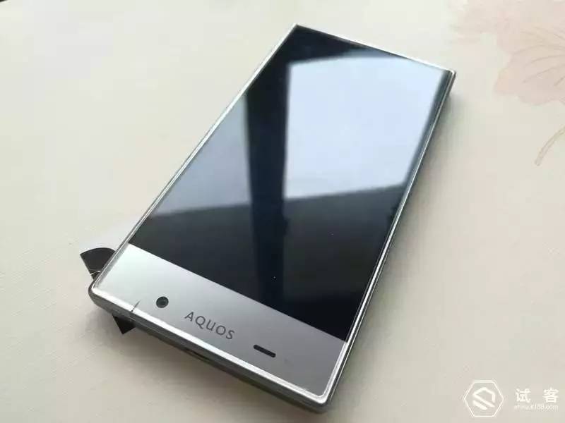 夏普305sh算是全面屏吗,夏普电视黑科技