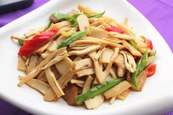 舌尖上的美食笋烧肉,正宗油焖笋烧肉