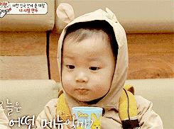 虞书欣日常表情包视频,虞书欣wow表情包动图