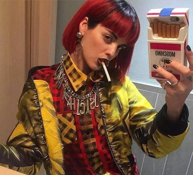 好看的手机壳推荐明星同款,明星们都用的手机壳超少女