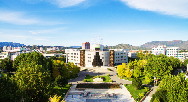 缅怀老校长丰功伟绩,缅怀杨校长