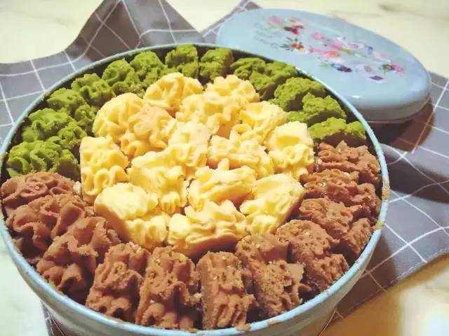 chiko曲奇与akoko曲奇 (chiko网红曲奇饼干)