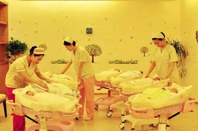 在玛丽度过孕产时光的妈妈中,她是最幸运的一位!