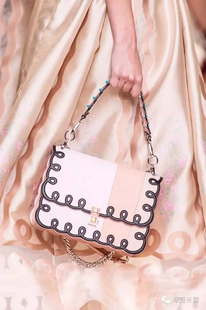 明年的买包配额，就在这30款最新美包中产生啦