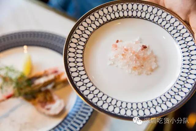 男老板是店里第2招牌菜,188元的肉包才是第1