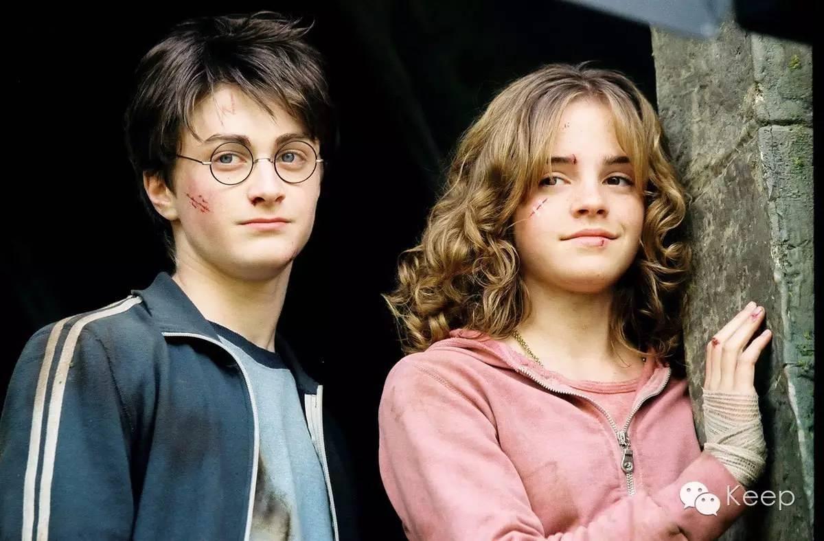 艾玛·沃特森10岁到30岁,9岁成名25岁拒绝当王妃