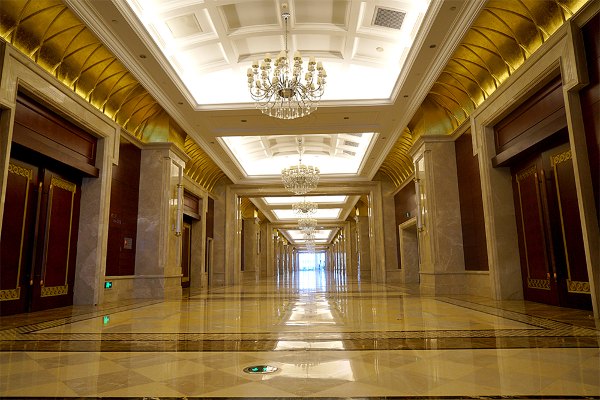 武汉依然繁华,武汉三个烟火气和浪漫的城市