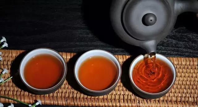 普洱茶轻微发霉了怎么去除,普洱茶发霉正确处理方法