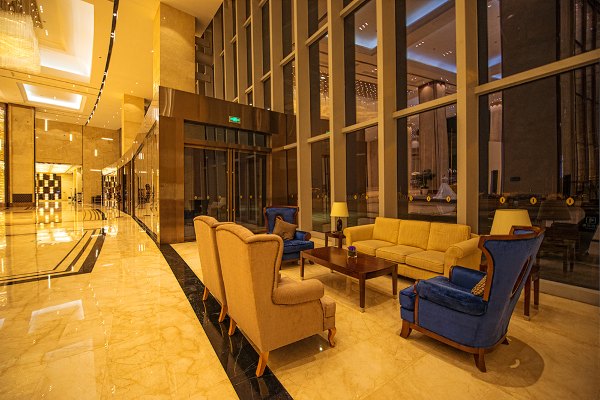 武汉依然繁华,武汉三个烟火气和浪漫的城市