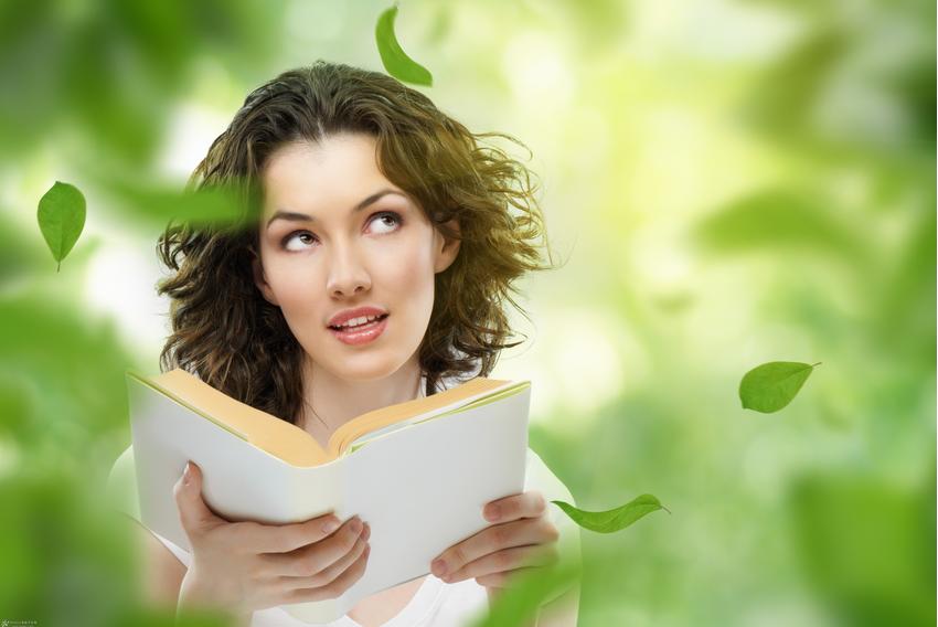 阳台种花草很麻烦,阳台种花草长茂盛了