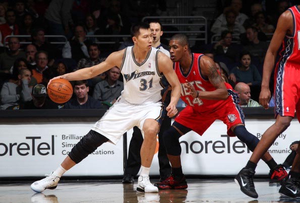 易建联在nba时的精彩表现,易建联nba生涯巅峰时刻比赛过程