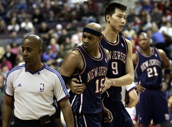 易建联在nba时的精彩表现,易建联nba生涯巅峰时刻比赛过程