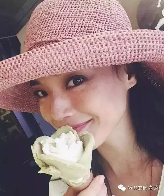 时尚从来不局限于年轻人,时尚是一种态度与年轻无关