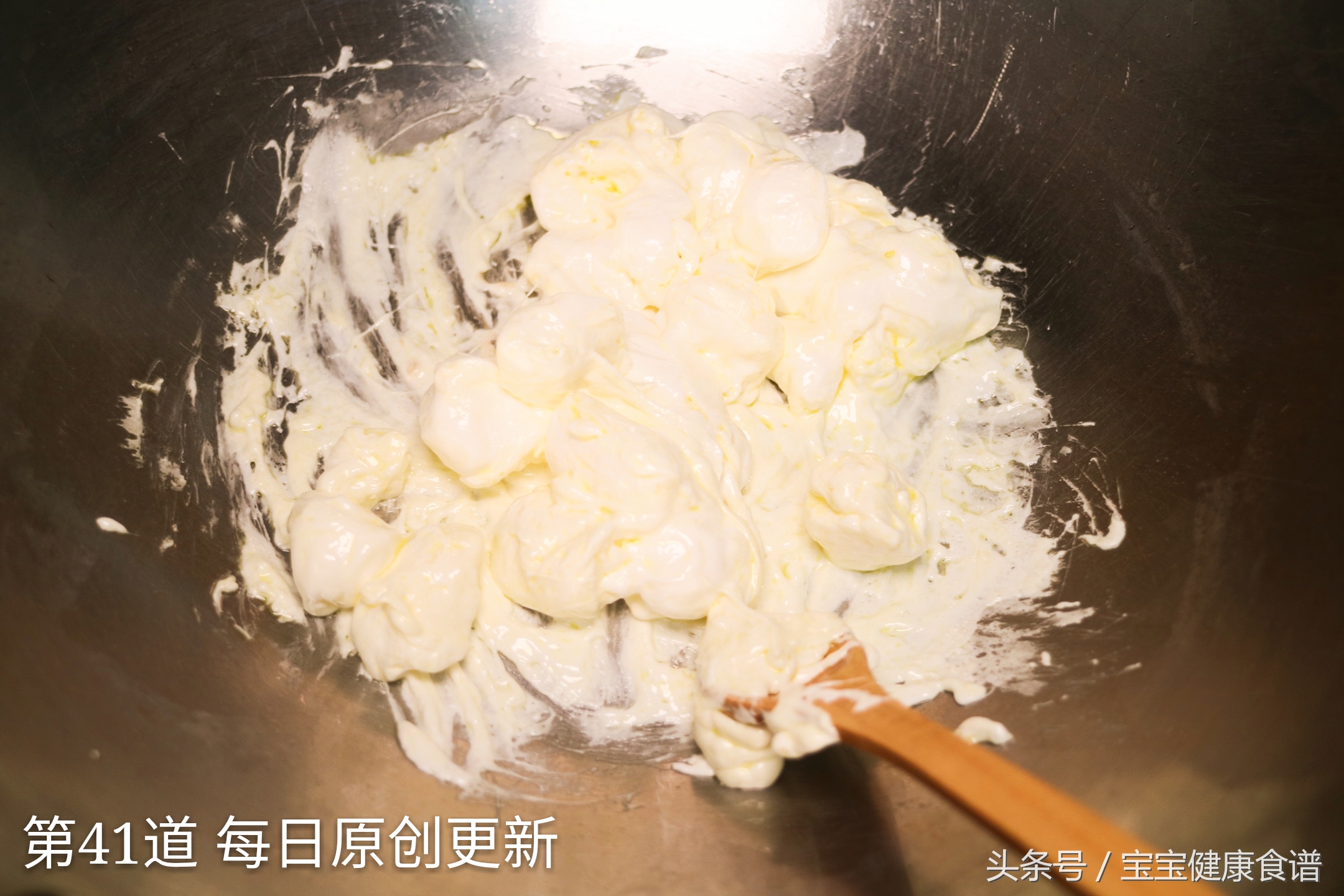 万圣节小鬼不给糖就捣乱,美国孩子万圣节不给糖果就捣乱