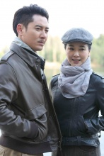 《谋杀似水年华》Angelababy阮经天亲密相拥1/8