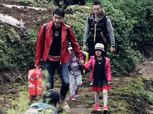 rimowaclassic31寸旅行箱,rimowa旅行箱凭什么这么贵