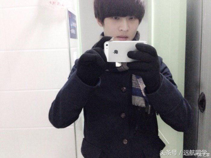 90后大学毕业生艰苦创业,喜提蒙迪欧1.5T时尚型