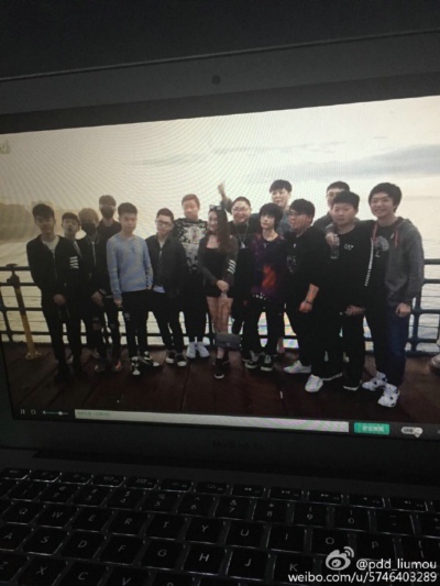 竞报：骚猪在美国开播看个日出都有百万观众！