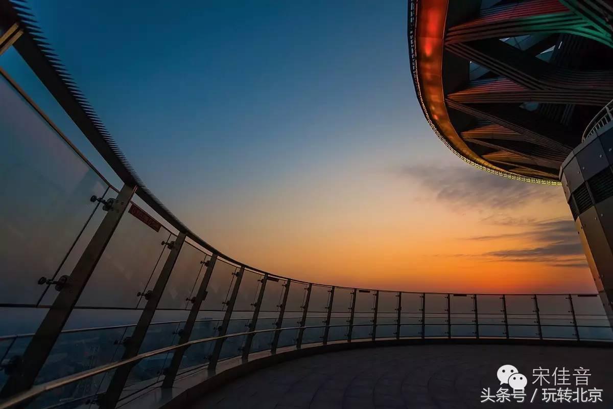 世界上最著名五塔,全世界最大的三塔连体建筑