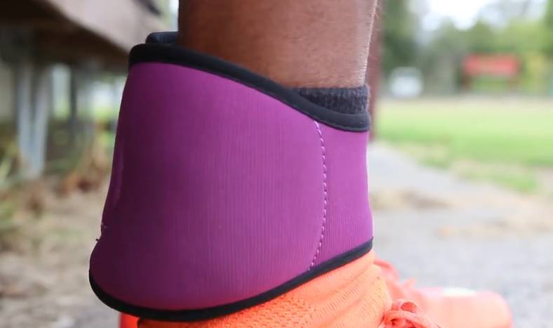 脚外侧发力训练动作足球讲解,足球10个简单控球训练动作