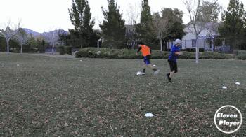 足球1v1防守技能训练多种方法,足球防守技巧与套路图解