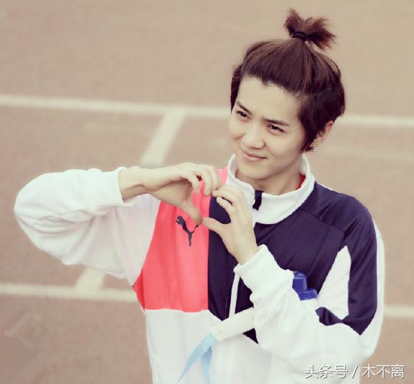 鹿晗对你心动的瞬间,鹿晗的对你爱不完