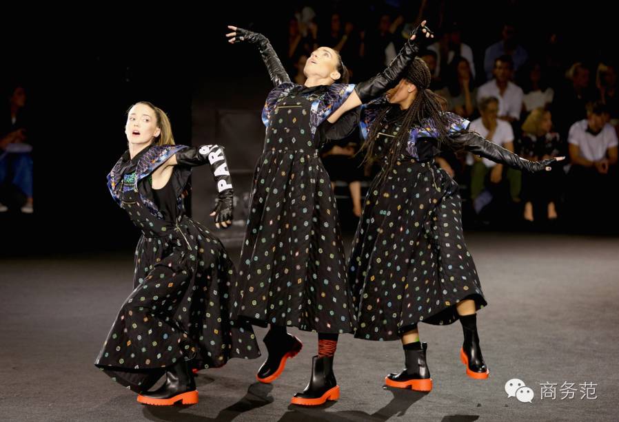 全球都在抢的KenzoxHM,然而再帅穿上也变村炮