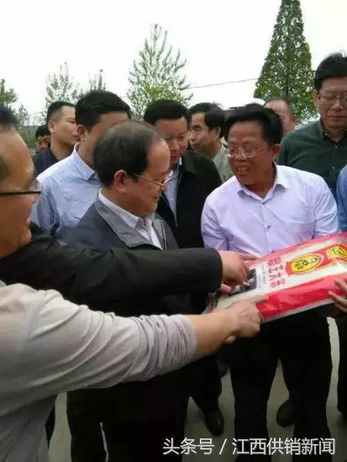 抚余农技专业合作社“念”出为农服务“真经”