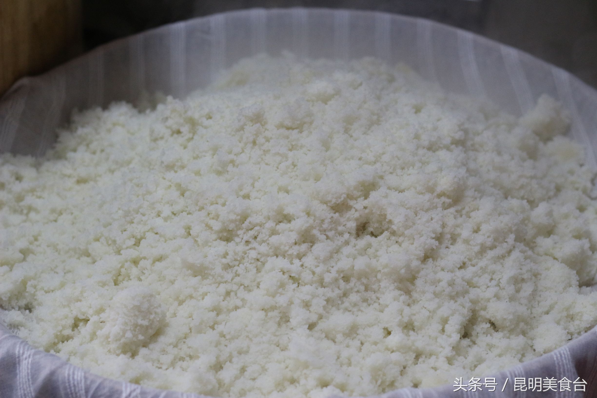 昆明昭通包谷饭,昭通大碗包谷饭