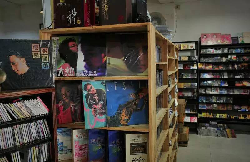 在艺士林唱片行品茶听音乐,看看精明的潮汕人过着怎样的生活