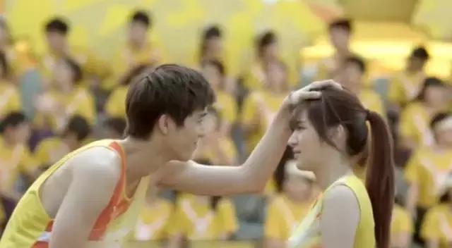 有一个坏坏的女朋友是怎样的体验,会放电的女人命运