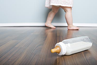 为什么孩子的湿疹总是治不好,家长请注意痱子和湿疹要区分