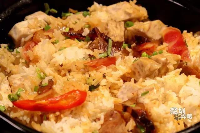 我以为这是一家有格调的酒吧，谁知道老板让我“*鸡叫**”