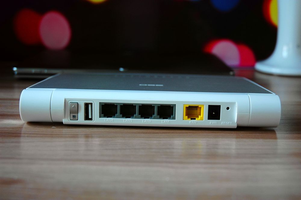 家里wifi网速慢穿墙效果差,360安全路由器怎样提高wifi速度