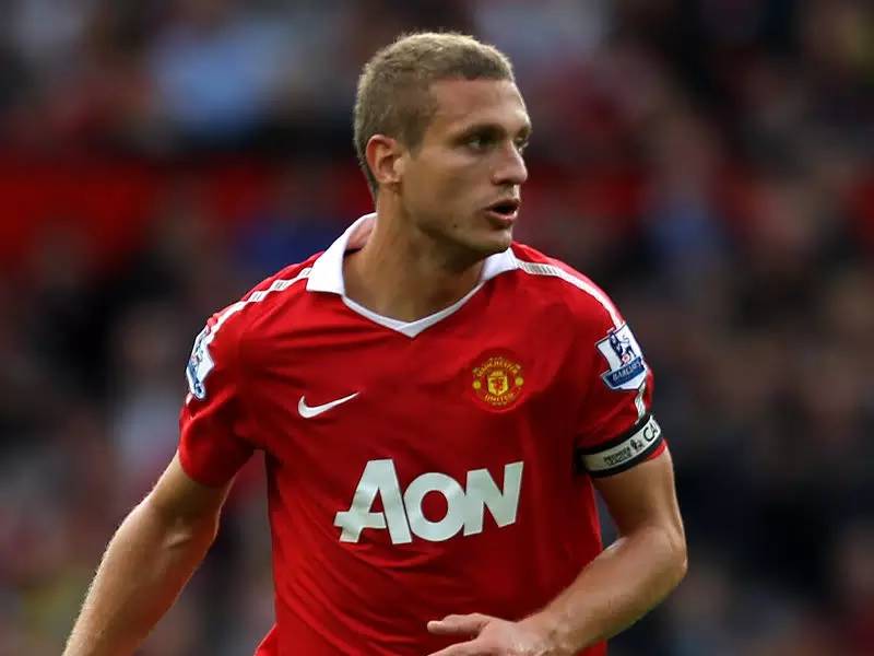 那个教我们做男人的硬汉，退役了