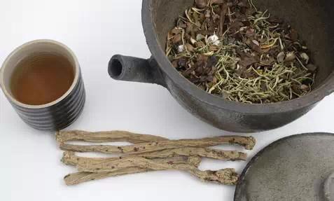 独活寄生汤治疗腰疼热敷配方,独活寄生汤治脚麻水肿