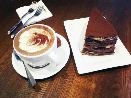 洒满阳光的下雪天，就要去喝这18杯热巧克力噢！