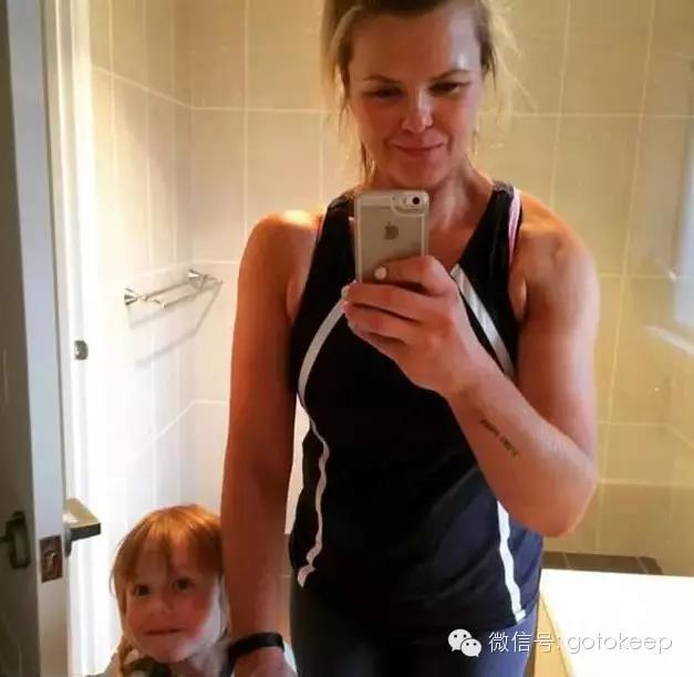 八块腹肌的小怪兽,腹肌小怪兽