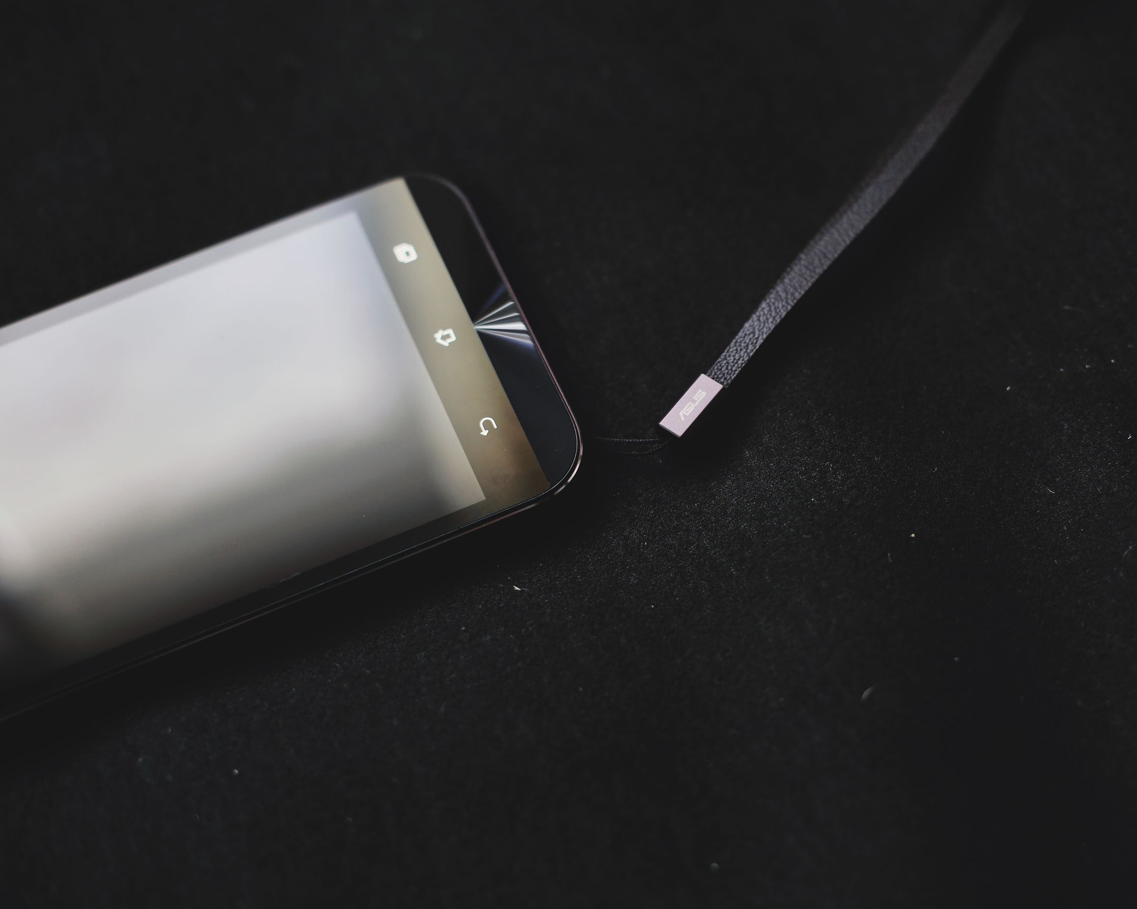 华硕zenfone4zoom,华硕zenfone3鹰眼版