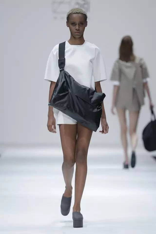 时装周特辑|Day6哇吲、LENGTHEN、陈闻、爱慕，总有一场秀打动你！