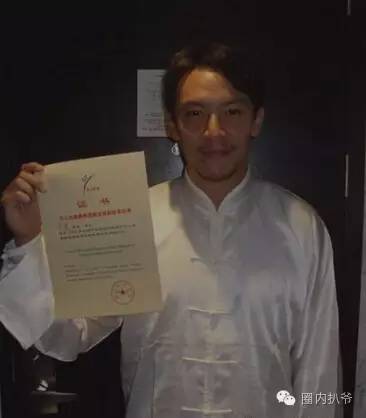 旋转跳跃我做蛋糕，英国拿金奖我做蛋糕！厉害了Word蔡依林！