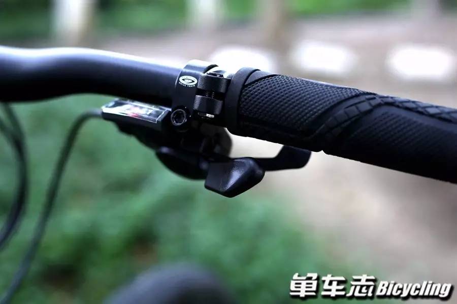 喜德盛英雄300多少钱入手合适,喜德盛英雄300和英雄600什么区别