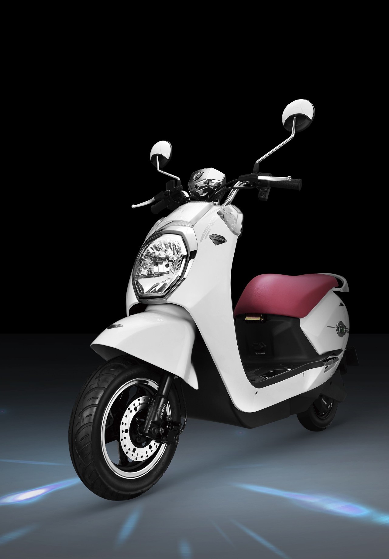 人鱼夫妇钟丽缇张伦硕机场,人鱼夫妇钟丽缇张伦硕歌曲