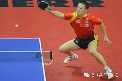 发球要注意抛球要稳击球要准,发球要球卡位技巧