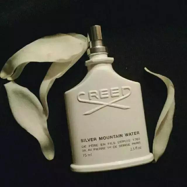 10款最佳男士香水荷尔蒙,对男士好的护肤品