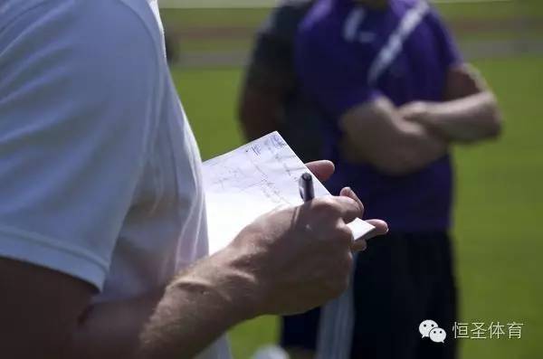 足球教练应具备的素质,优秀足球教练必须要懂的8个智慧