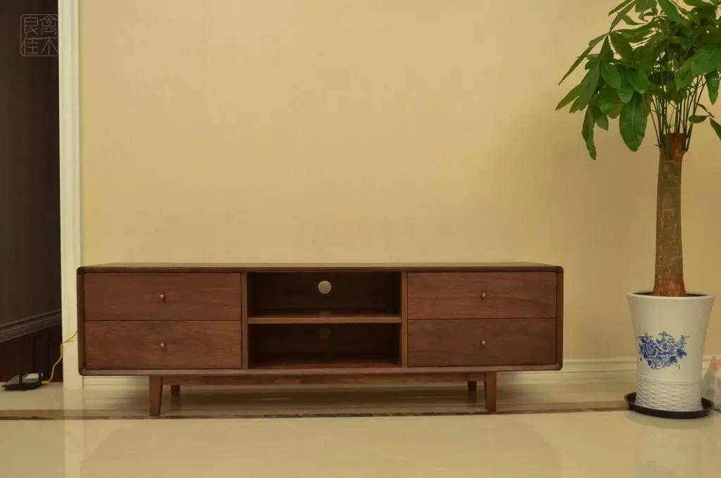 居然之家青岛市北黑胡桃木家具 (岳阳市居然之家北美黑胡桃木店)