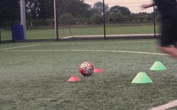 足球射门没有力量怎么办,足球射门力量