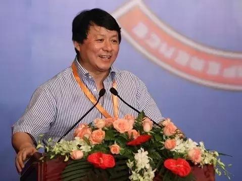 自称投资是“第二职业”，这位堪称教父的投资大咖讲真如此谦虚？