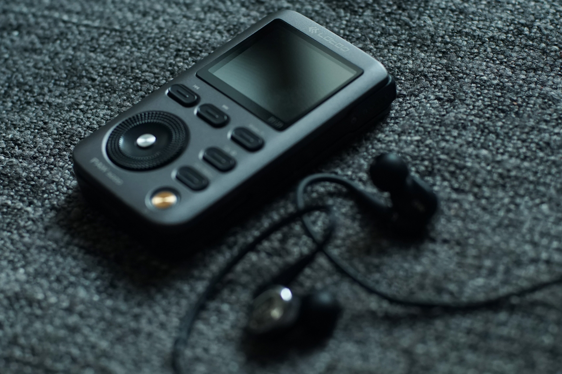 整天说千元*放播**器音质比不过手机的人肯定没用过这台专业*放播**器